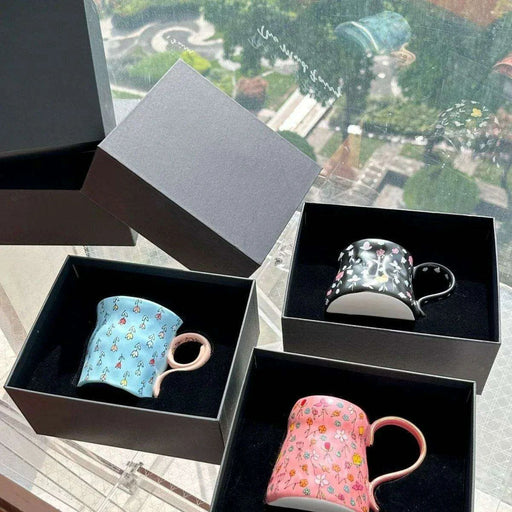 Artisan Crafted Porcelain Mugs - A Thoughtful Gift for Beloved Friends - Très Elite