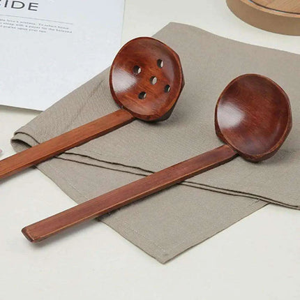 Artisan Extra-Large Japanese Wooden Ladle for Ramen and Soup Serving - Très Elite