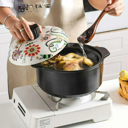 Artisan Japanese Ceramic Stew Pot with Artistic Design and Ample Capacity - Très Elite