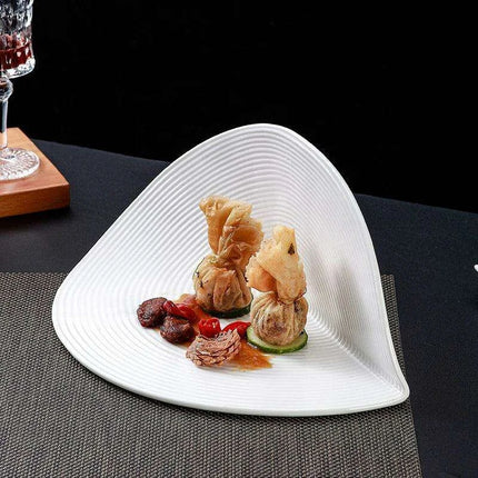 Artisan White Ceramic Dinner Plate Collection - Unique Handcrafted Design for Elegant Entertaining - Très Elite