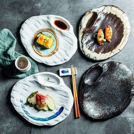 Artisanal Japanese Ceramic Plate for Elegant Dining Experiences - Très Elite