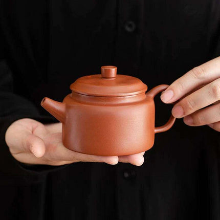 Authentic Artisan Yixing Purple Clay Teapot with Built-In Strainer for a Premium Puer Tea Experience - Très Elite