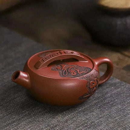 Authentic Elegance: 120ml Dragon's Blood Sand Teapot for Tea Aficionados - Très Elite