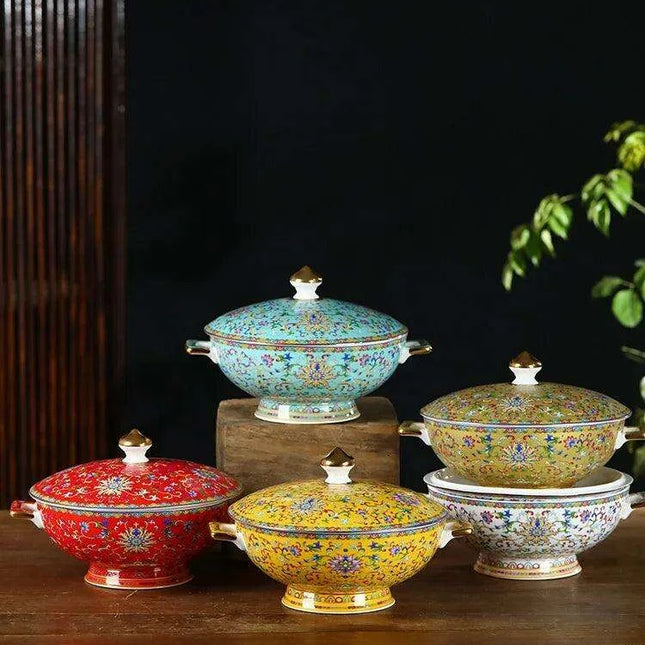 Authentic Elegant Under-glazed Ceramic Soup Pot with Lid and Spoon - Large Round Design with Gold Accents for Chinese Dining and Decor