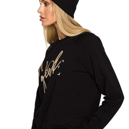 Autumn Chic Embroidered Knit Beanie - Très Elite
