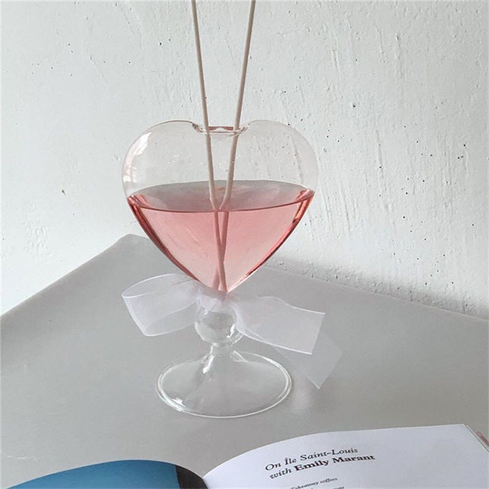 Elegant Plum Glass Vase: Versatile Aromatherapy and Hydroponic Decor Piece