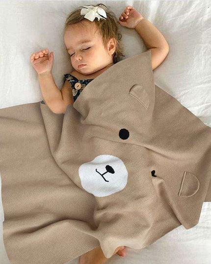 Whimsical Bear-Themed European Wool Baby Quilt: Luxurious and Playful Nursery Essential