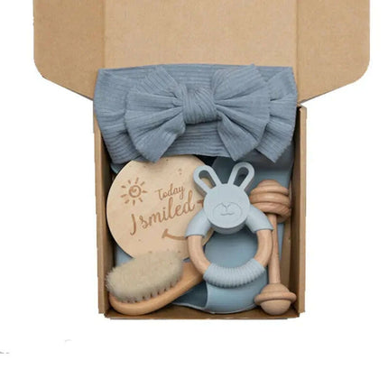 Baby Milestone Bath Toy Set with Swaddle Wrap, Rattle, and Bibs for Newborn - Très Elite