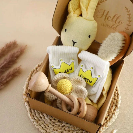 Baby Milestone Bath Toy Set with Swaddle Wrap, Rattle, and Bibs for Newborn - Très Elite