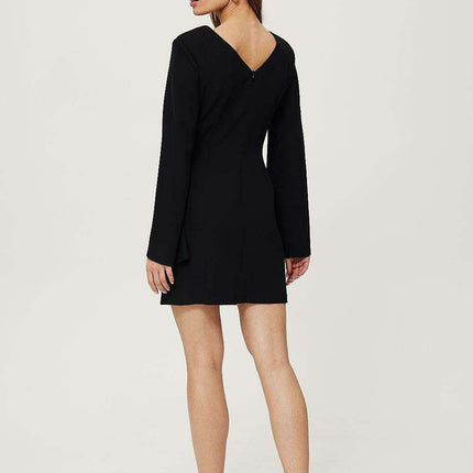 Backless Elegance: V-Back Mini Cocktail Dress for Effortless Charm - Très Elite