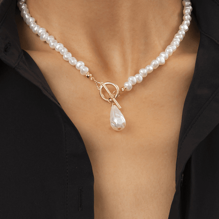 Baroque shaped pearl necklace creative irregular chain clavicle necklace - Très Elite