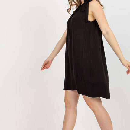 Bella Viscose Daydress: Effortless Elegance in Various Sizes - Très Elite