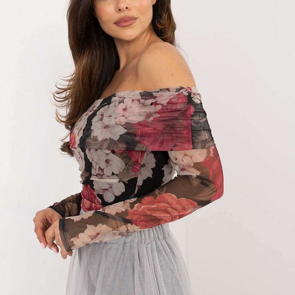 Blouse Model 202521 Elegant Fitted Spanish Neckline - Très Elite