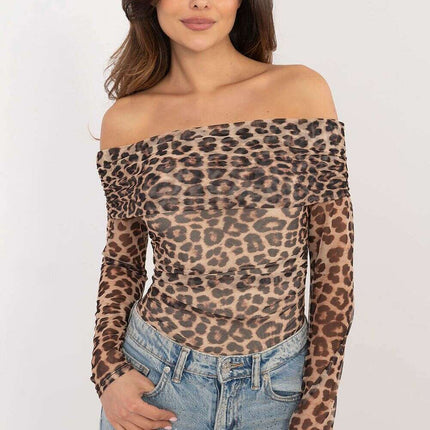 Blouse Model 202521 Elegant Fitted Spanish Neckline