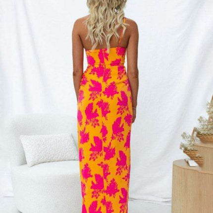 Bohemian Chic Backless Floral Maxi Dress with Slouchy Shoulders and Side Slits - Très Elite