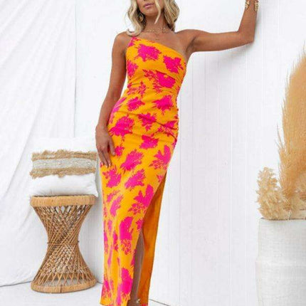 Bohemian Chic Backless Floral Maxi Dress with Slouchy Shoulders and Side Slits - Très Elite
