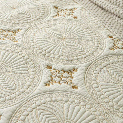 Bohemian Circle Embroidered Quilted Bedding Set with Pillow Shams - 3-Piece Beige & White Cotton Coverlet for Queen/King Size - Très Elite
