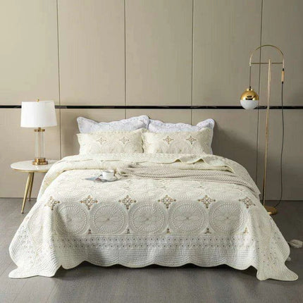 Bohemian Circle Embroidered Quilted Bedding Set with Pillow Shams - 3-Piece Beige & White Cotton Coverlet for Queen/King Size - Très Elite