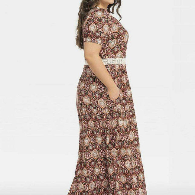 Bohemian Elegance: Curvy Flora Lace Viscose Dress for Summer Adventures