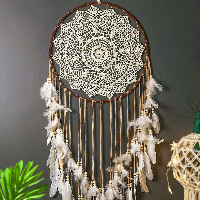 Bohemian Feather Dream Catcher – Handcrafted Wall Art for a Whimsical Ambiance