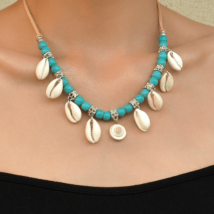 Bohemian Shell Pendant Velvet Braided Necklace – Adjustable Turquoise Beads