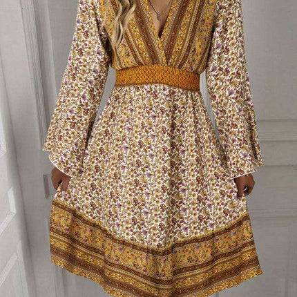 Boho Chic Long Sleeve Flowy Maxi Dress - Stylish Women's Dress for All Occasions - Très Elite