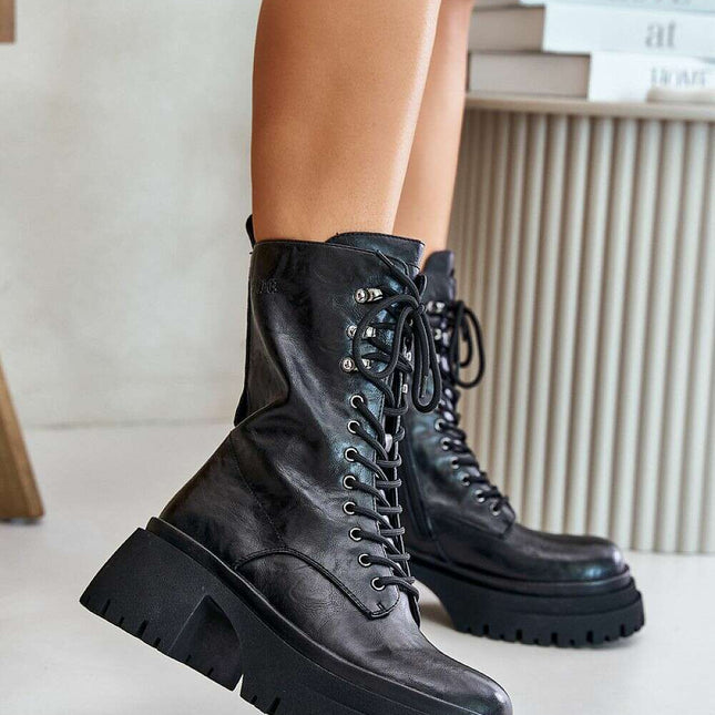 Bootie model 201760 - Très Elite