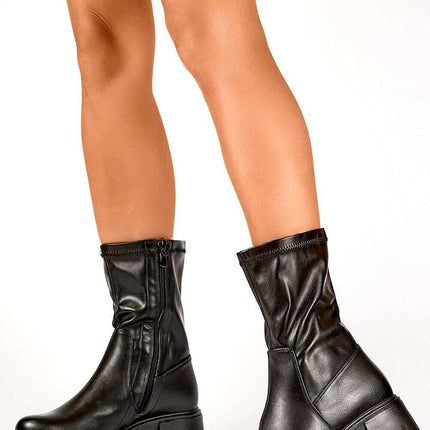 Bootie model 202868 - Très Elite
