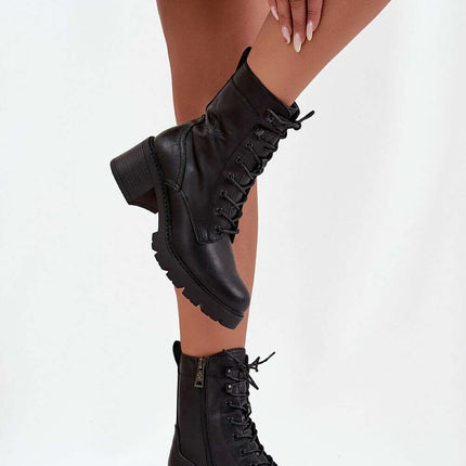 Bootie model 216827 - Très Elite