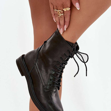 Bootie model 217719 - Très Elite