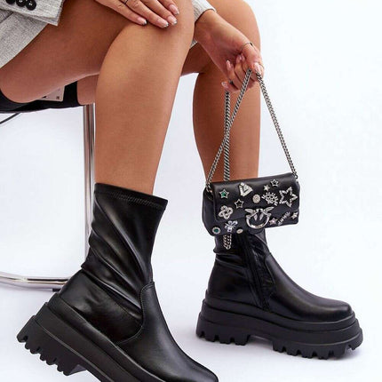 Boots model 184868 - Très Elite