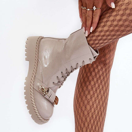 Boots model 187354 - Très Elite