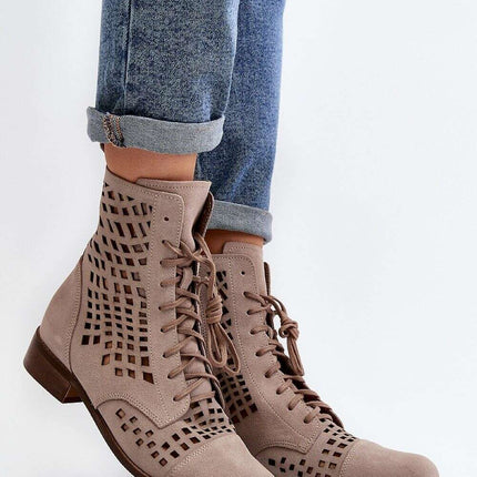 Boots model 193146 - Très Elite