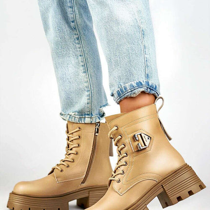 Boots model 200262 - Très Elite
