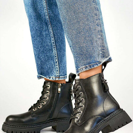 Boots model 200263 - Très Elite