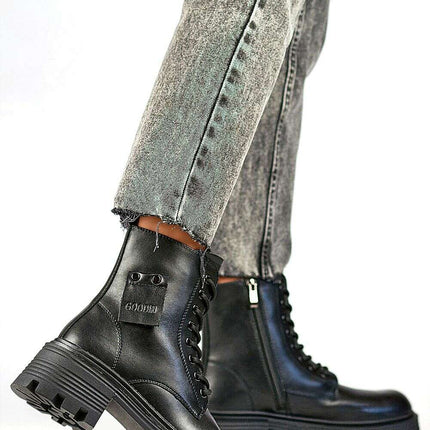 Boots model 200268 - Très Elite