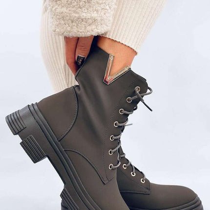 Boots model 201977 - Très Elite