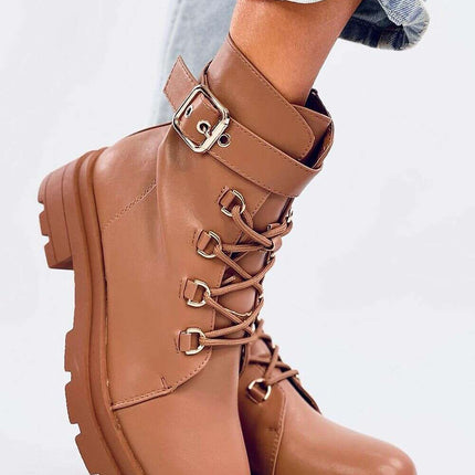 Boots model 203036 - Très Elite