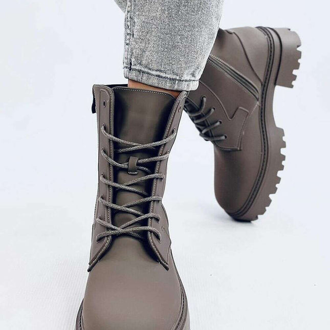 Boots model 203040