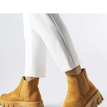 Boots model 204548 - Très Elite