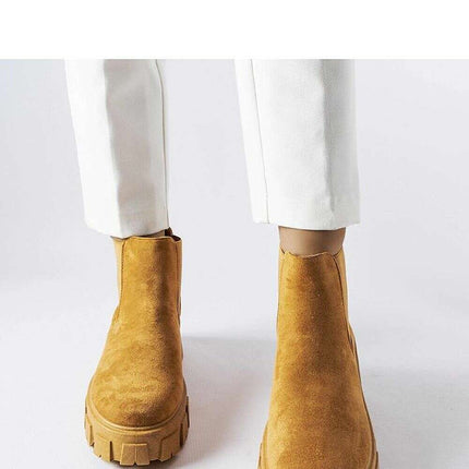 Boots model 204548 - Très Elite