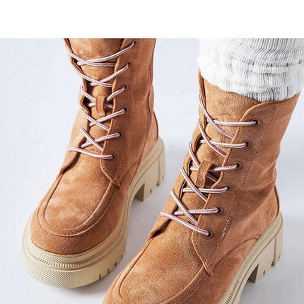 Boots model 204589 - Très Elite