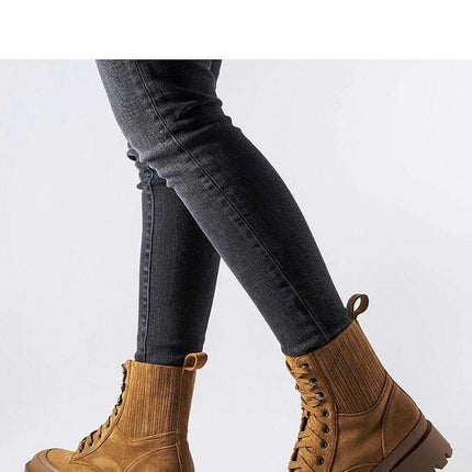 Boots model 204603 - Très Elite