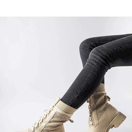 Boots model 204606 - Très Elite