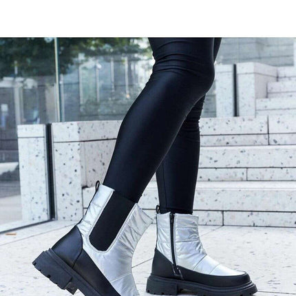 Boots model 204612 - Très Elite