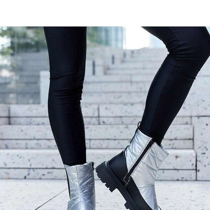 Boots model 204612 - Très Elite