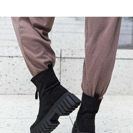 Boots model 204615 - Très Elite