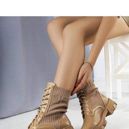 Boots model 204629 - Très Elite
