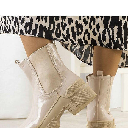 Boots model 204636 - Très Elite