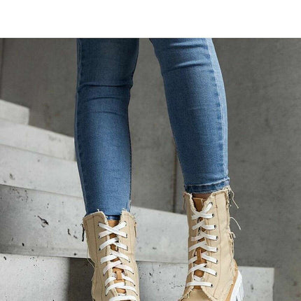 Boots model 204831 - Très Elite